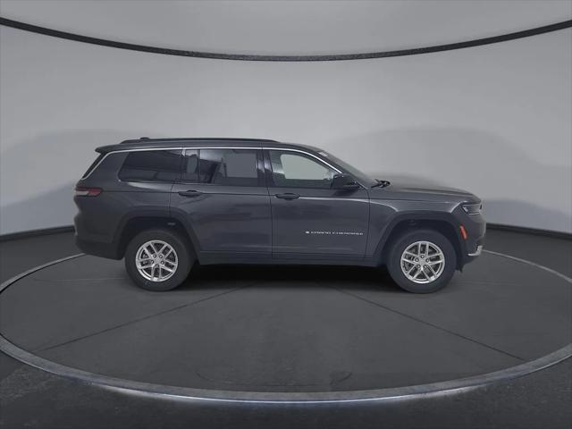 2026 Jeep Grand Cherokee Laredo 4x4