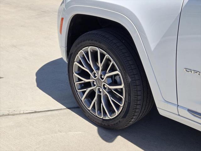 2026 Jeep Grand Cherokee Summit 4x4
