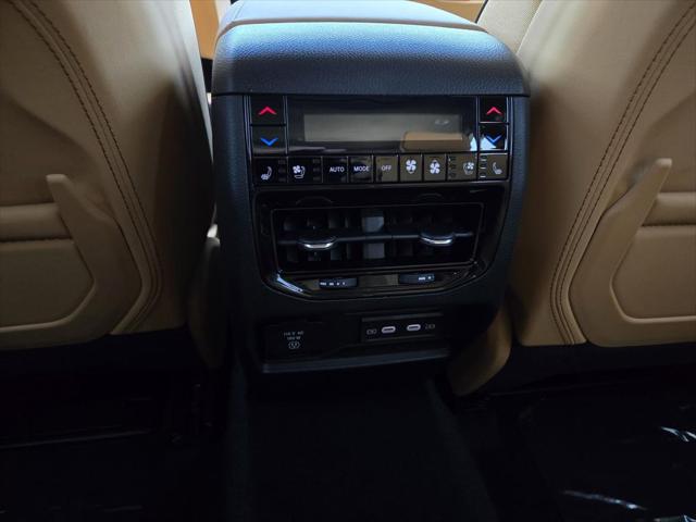 2026 Jeep Grand Cherokee Summit 4x4