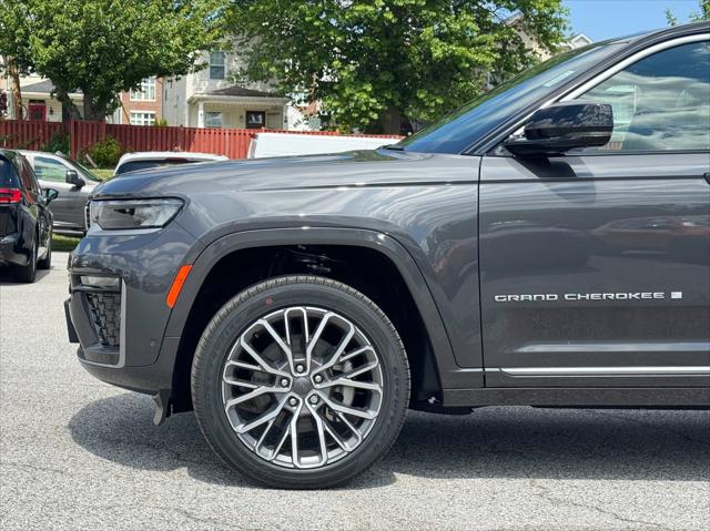 2026 Jeep Grand Cherokee Summit 4x4