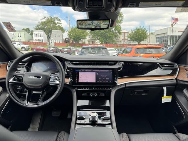 2026 Jeep Grand Cherokee Summit 4x4