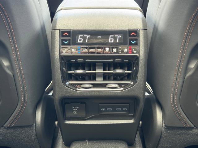 2026 Jeep Grand Cherokee Summit 4x4