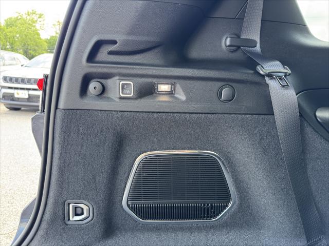 2026 Jeep Grand Cherokee Summit 4x4