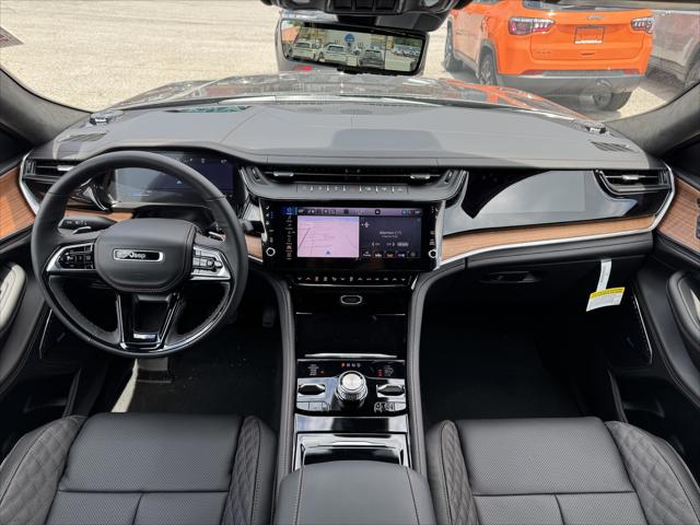 2026 Jeep Grand Cherokee Summit 4x4