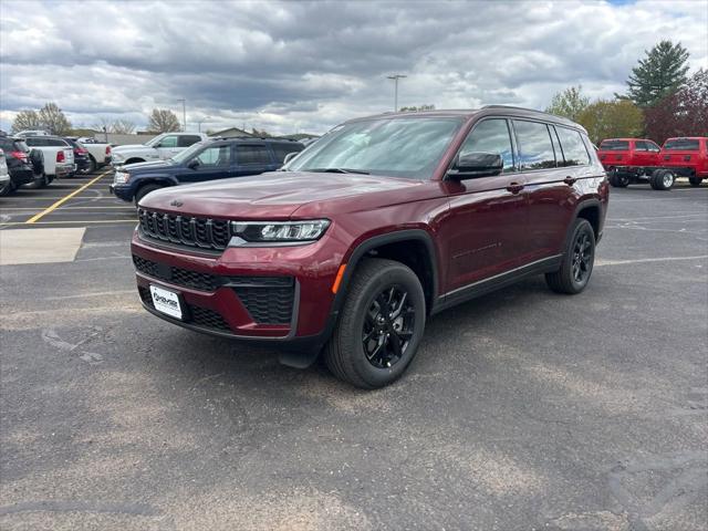 2026 Jeep Grand Cherokee GRAND CHEROKEE L LAREDO ALTITUDE 4X4