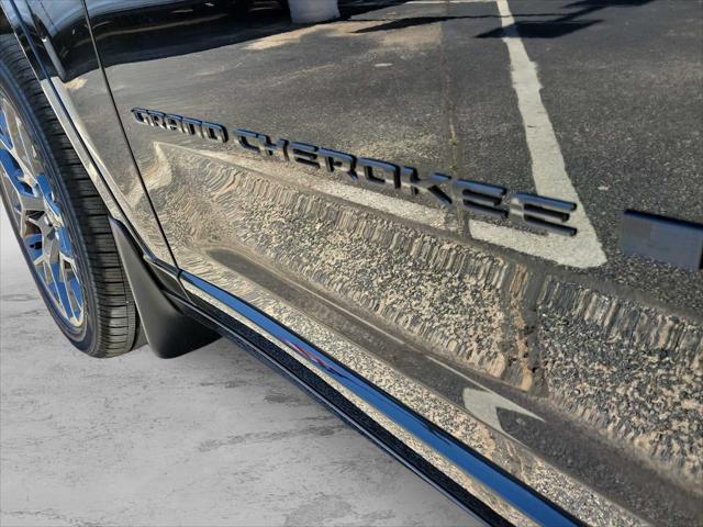 2026 Jeep Grand Cherokee GRAND CHEROKEE SUMMIT 4X4