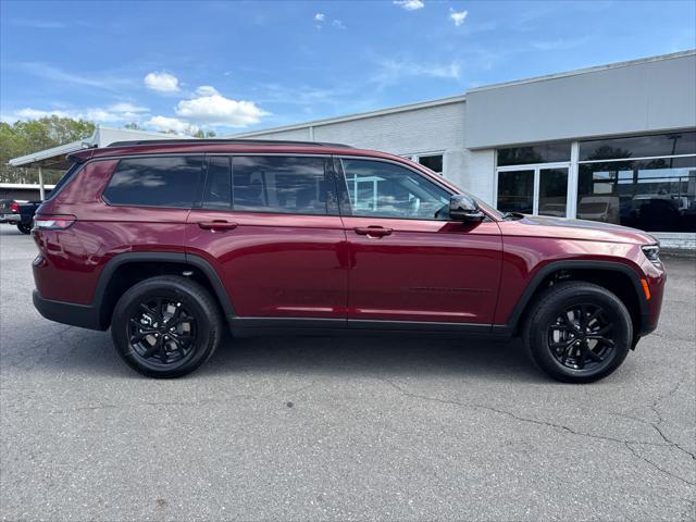 2026 Jeep Grand Cherokee Altitude 4x4