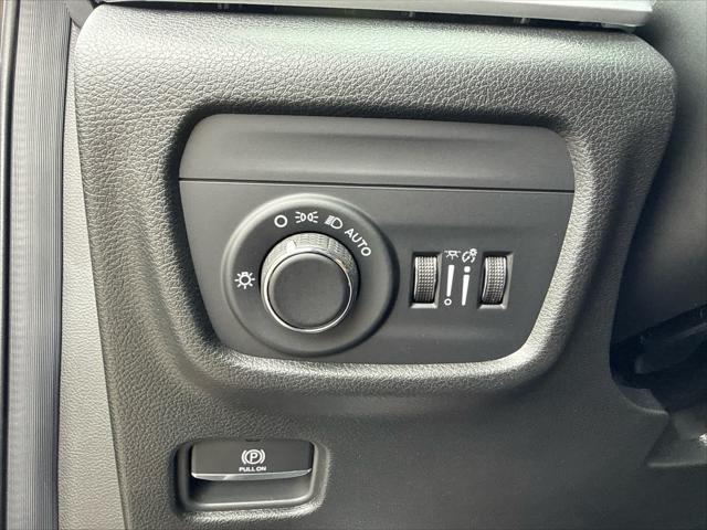 2026 Jeep Grand Cherokee Altitude 4x4