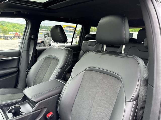 2026 Jeep Grand Cherokee Altitude 4x4
