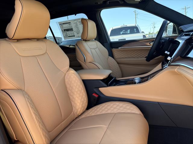 2026 Jeep Grand Cherokee Summit 4x4
