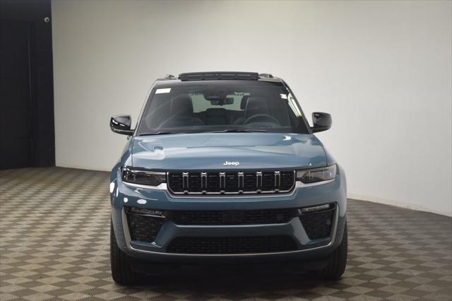2026 Jeep Grand Cherokee GRAND CHEROKEE SUMMIT 4X4