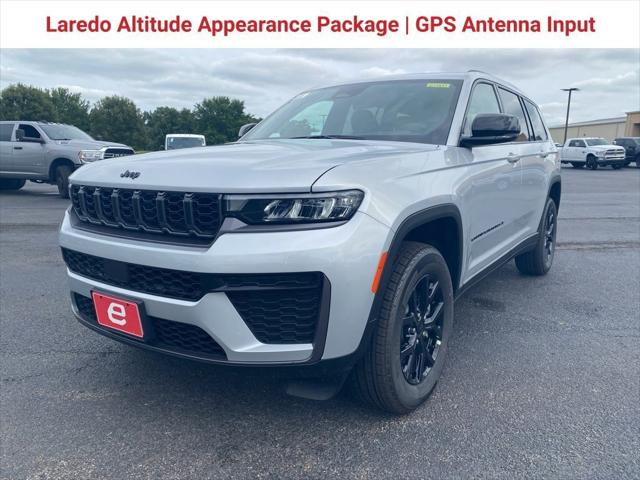 2026 Jeep Grand Cherokee GRAND CHEROKEE L LAREDO ALTITUDE 4X2