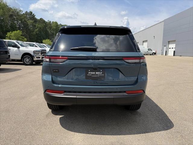 2026 Jeep Grand Cherokee Limited 4x2