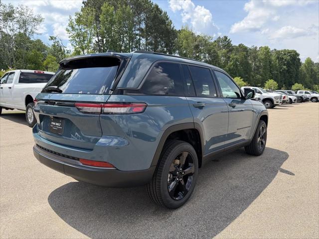 2026 Jeep Grand Cherokee Limited 4x2