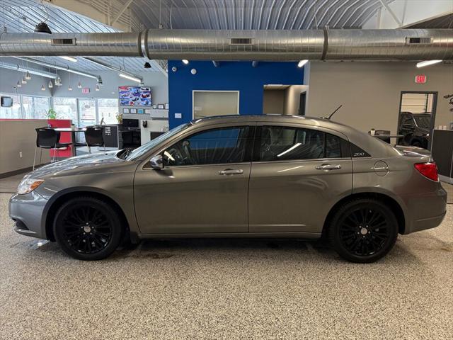 2012 Chrysler 200 Limited
