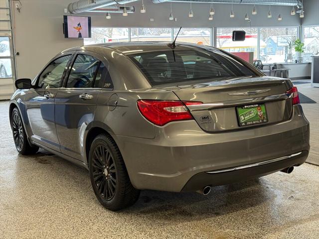 2012 Chrysler 200 Limited