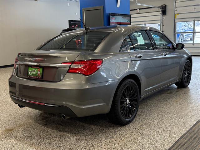 2012 Chrysler 200 Limited