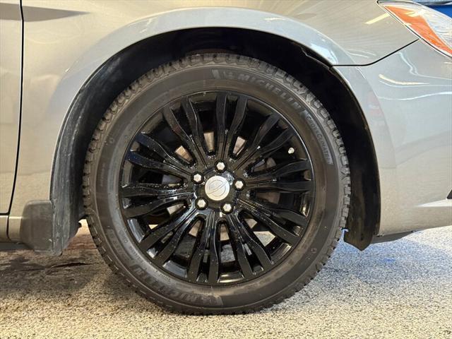2012 Chrysler 200 Limited
