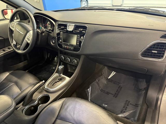 2012 Chrysler 200 Limited