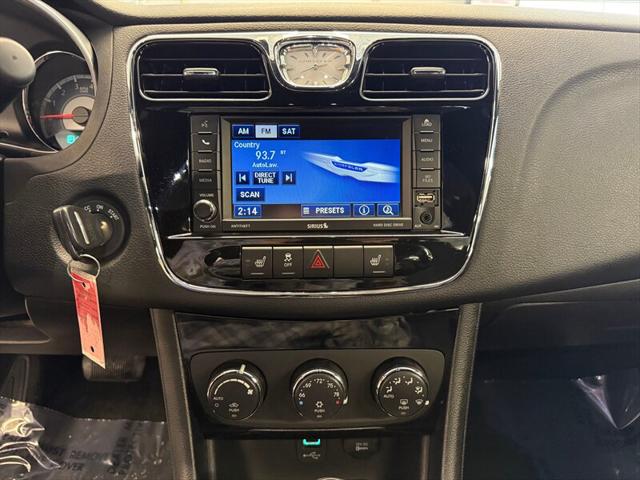 2012 Chrysler 200 Limited