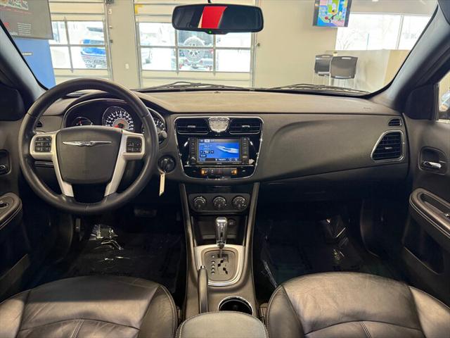 2012 Chrysler 200 Limited