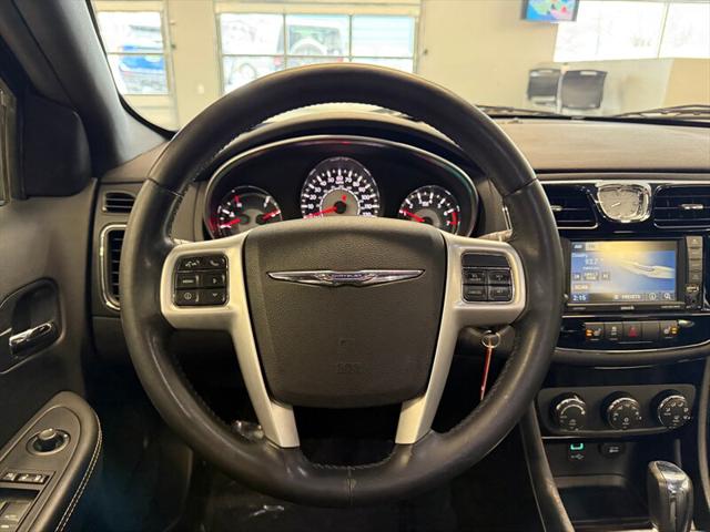 2012 Chrysler 200 Limited