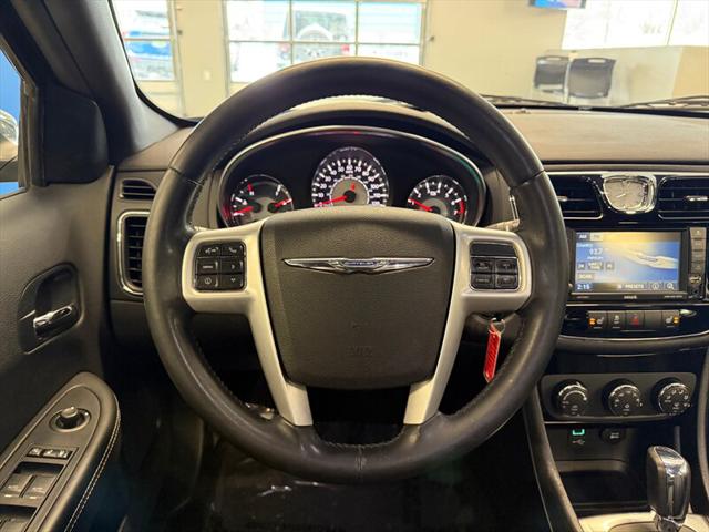 2012 Chrysler 200 Limited
