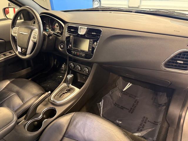 2012 Chrysler 200 Limited