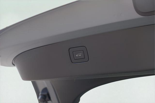 2026 Buick NV Sport Touring FWD