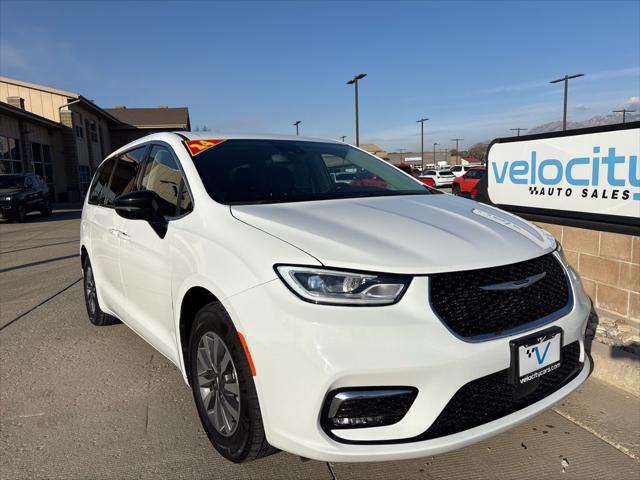 2024 Chrysler Pacifica Hybrid Select for sale in Draper, UT