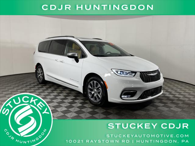 2023 Chrysler Pacifica Hybrid Pinnacle 2023 Chrysler Pacifica Hybrid Pinnacle