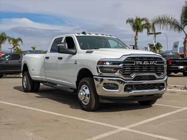 2026 RAM Ram 3500 RAM 3500 TRADESMAN CREW CAB 4X4 8 BOX