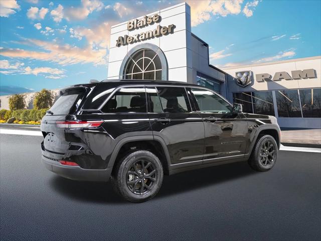 2026 Jeep Grand Cherokee GRAND CHEROKEE LAREDO ALTITUDE 4X4