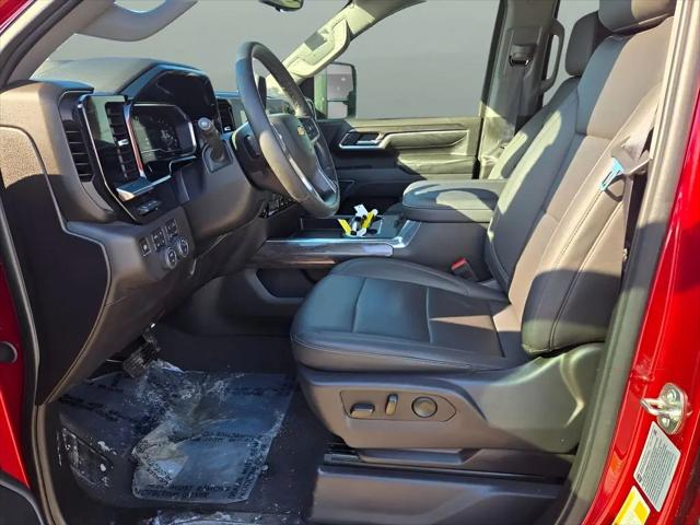 2025 Chevrolet Silverado 2500HD 4WD Crew Cab Standard Bed LTZ