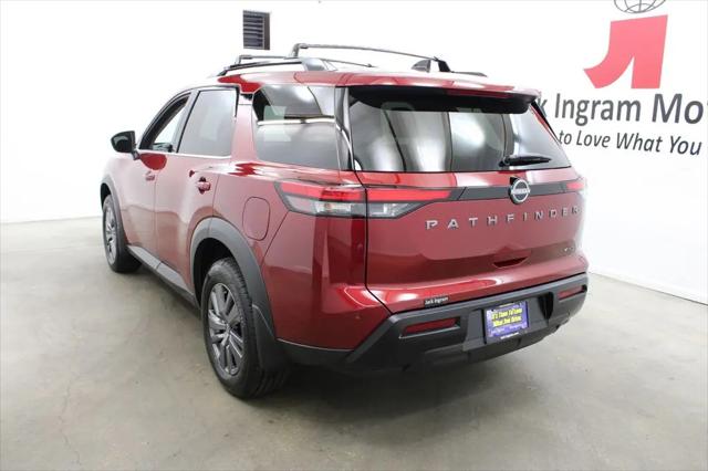 2026 Nissan Pathfinder SV