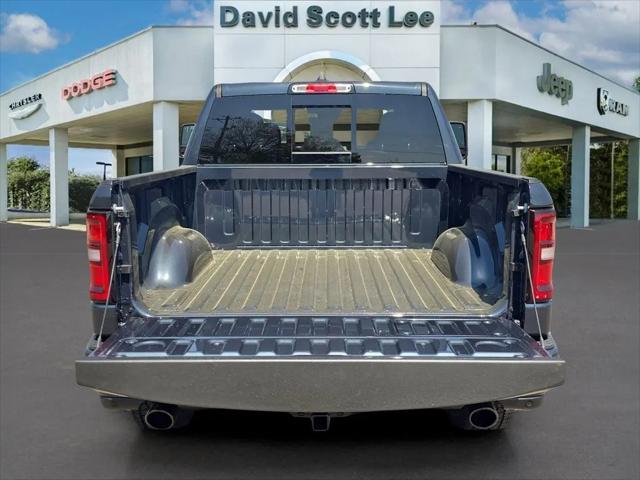 2026 Ram 1500 Laramie Crew Cab 4x4 5'7" Box