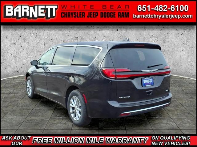 2026 Chrysler Pacifica Select AWD