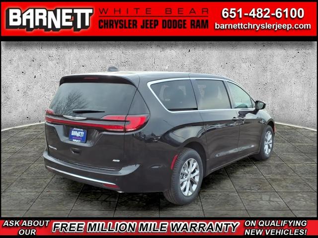 2026 Chrysler Pacifica Select AWD
