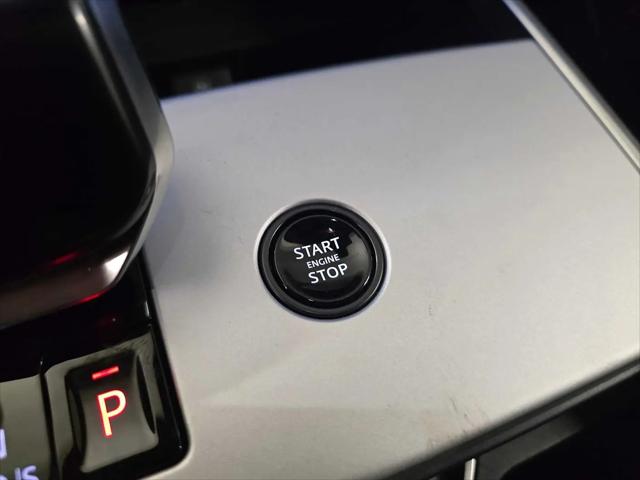 2026 Land Rover Range Rover P615 SV
