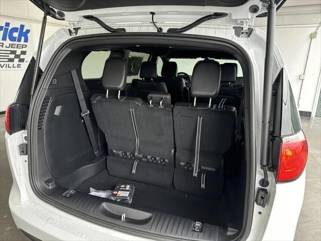 2026 Chrysler Voyager LX