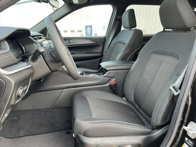 2026 Jeep Grand Cherokee L Altitude 4x4