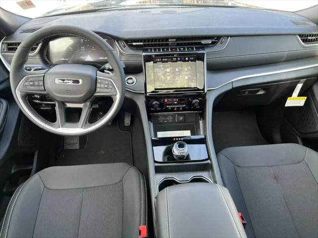 2026 Jeep Grand Cherokee L Altitude 4x4