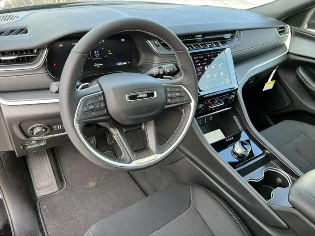2026 Jeep Grand Cherokee L Altitude 4x4