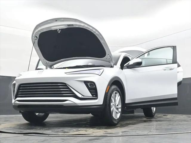 2026 Buick NV Preferred FWD