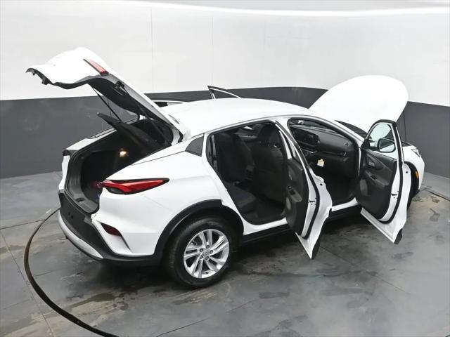 2026 Buick NV Preferred FWD