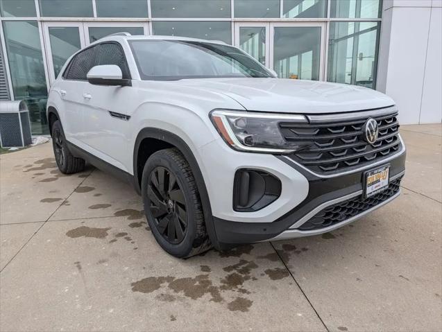 2026 Volkswagen Atlas Cross Sport SE with Technology