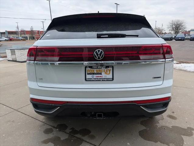 2026 Volkswagen Atlas Cross Sport SE with Technology
