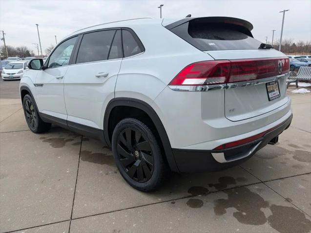2026 Volkswagen Atlas Cross Sport SE with Technology