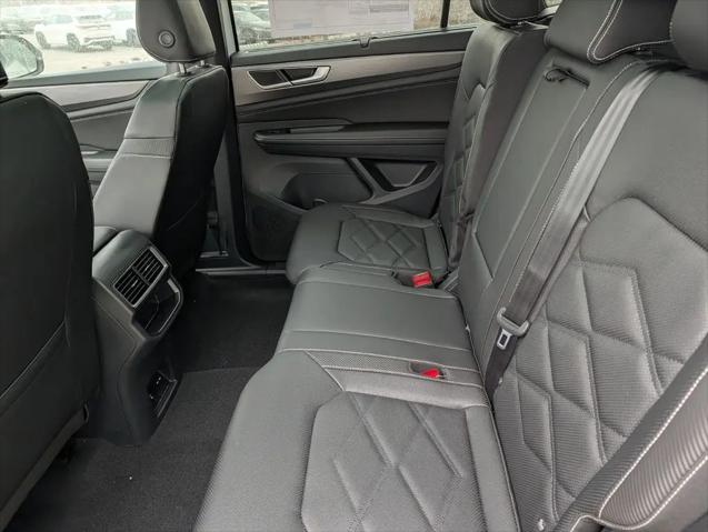 2026 Volkswagen Atlas Cross Sport SE with Technology