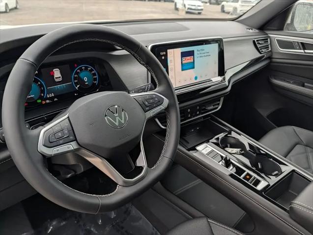 2026 Volkswagen Atlas Cross Sport SE with Technology